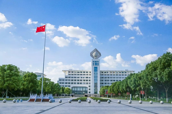 cz.webp_副本.jpg
