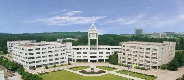 東大成賢.jpg