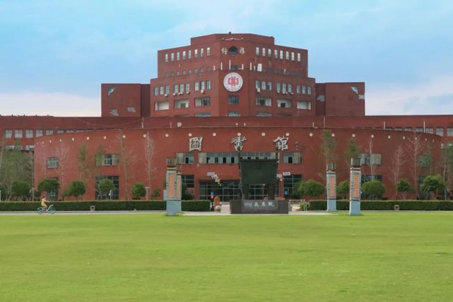江西師范大學(xué)2.jpg