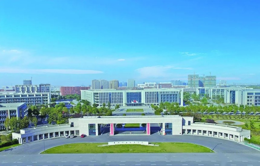 泰州職業(yè)技術學院1.jpg