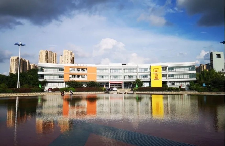 蘇州信息職業(yè)技術(shù)學(xué)院1.jpg