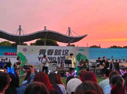 無(wú)錫商業(yè)職業(yè)技術(shù)學(xué)院9.jpg