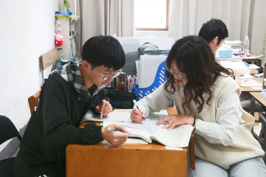 班主任2.jpg