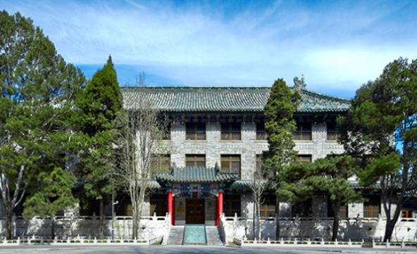 北京協(xié)和醫(yī)學(xué)院.jpg