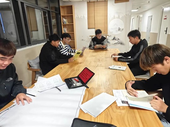 一起打卡：南京機(jī)電職業(yè)技術(shù)學(xué)院的“一站式”學(xué)生社區(qū)3.jpg