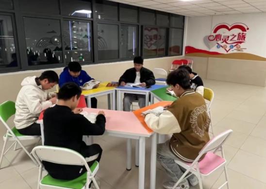 一起打卡：南京機(jī)電職業(yè)技術(shù)學(xué)院的“一站式”學(xué)生社區(qū)6.jpg
