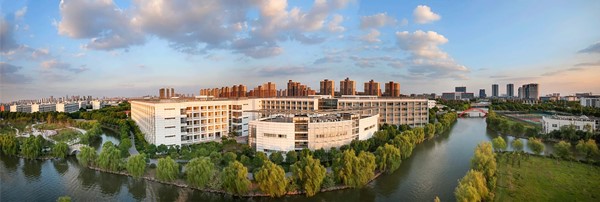 看！蘇州市職業(yè)大學(xué)好一抹晚霞！11_副本.jpg