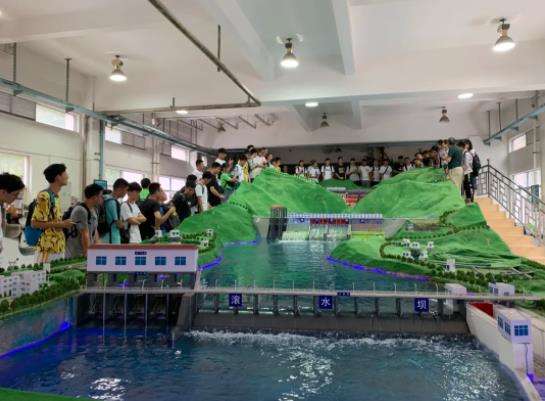 河海大學(xué)水利水電工程專(zhuān)業(yè)1.jpg