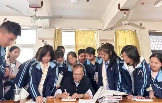 成賢等你來，共筑未來夢！2.jpg