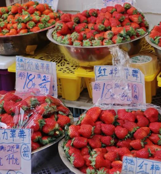 我在無錫太湖學(xué)院食堂21.jpg