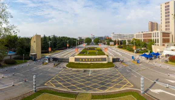 走進無錫職業(yè)技術學院，讓夢想起航4.jpg