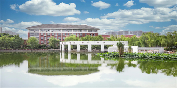 南京鐵道職業(yè)技術(shù)學(xué)院.jpg