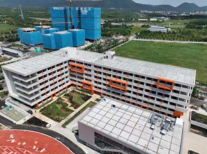 四星標(biāo)準(zhǔn)！南京這所新高中已完工！即將投用！6.jpg