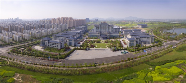 江蘇航空職業(yè)技術(shù)學(xué)院_副本.jpg