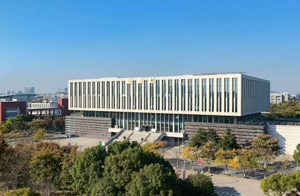 一鍵解鎖南京交通職業(yè)技術(shù)學(xué)院初冬“多巴胺”校園！3.webp_副本.jpg