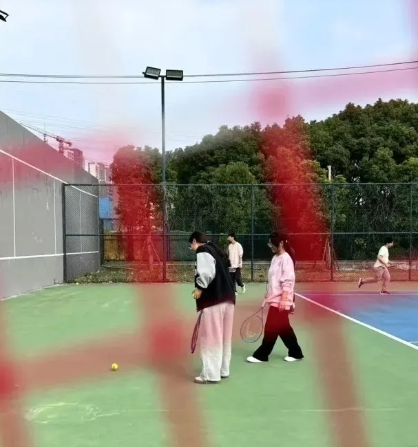 透過“縫隙”，看美好的蘇衛(wèi)校園生活！7.png