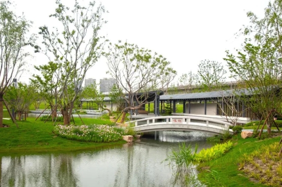 看！無錫學(xué)院建了座“靜篤園”！14.png