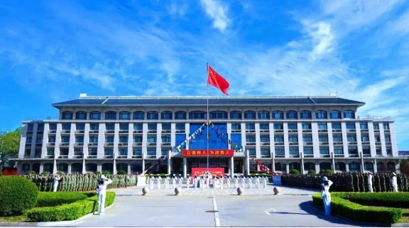 想考軍校？戳進來6.png