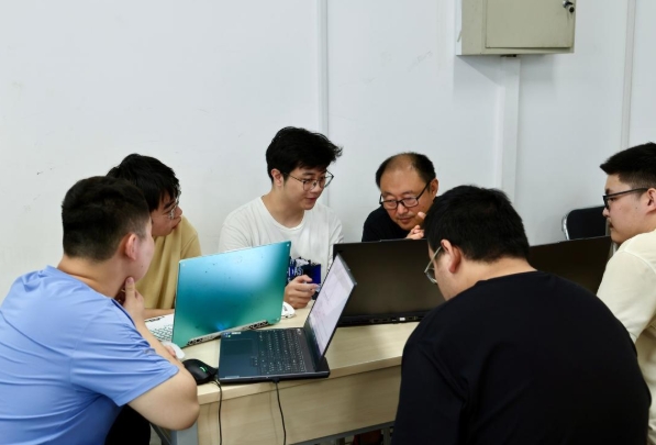 山東建筑大學(xué)AI工程技術(shù)應(yīng)用研究院成立！.png