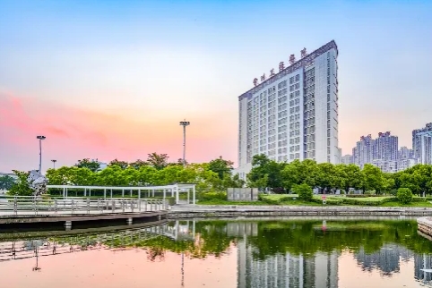 優(yōu)選工程，共赴前程——常州工程學(xué)院2025年江蘇高招報(bào)考指南5.png