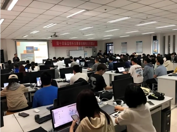 2025西郵特色班全景體系：從入學(xué)到畢業(yè)！各類(lèi)資源貫穿始終！8.png