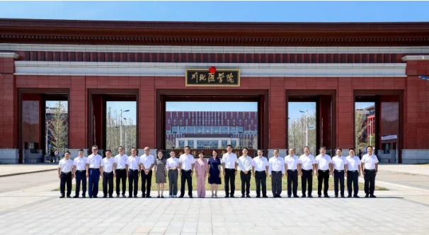 整體搬遷！這所大學(xué)新校區(qū)，正式投用！.png