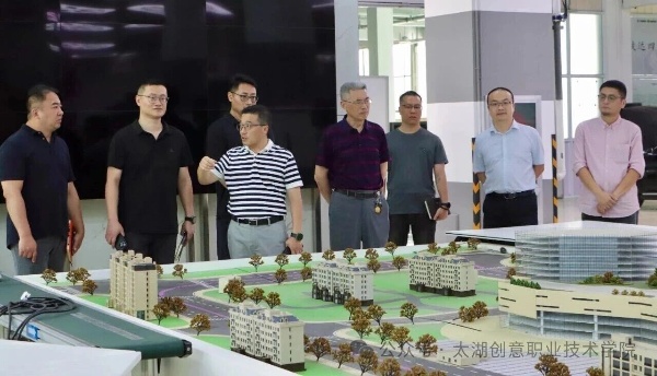 太湖創(chuàng)意_副本.jpg